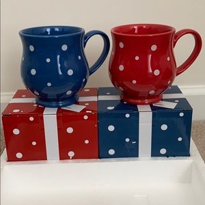 NEW SET OF POLKA DOT MUGS (4)
